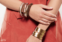How To Choose The Right Accessories For Outfits