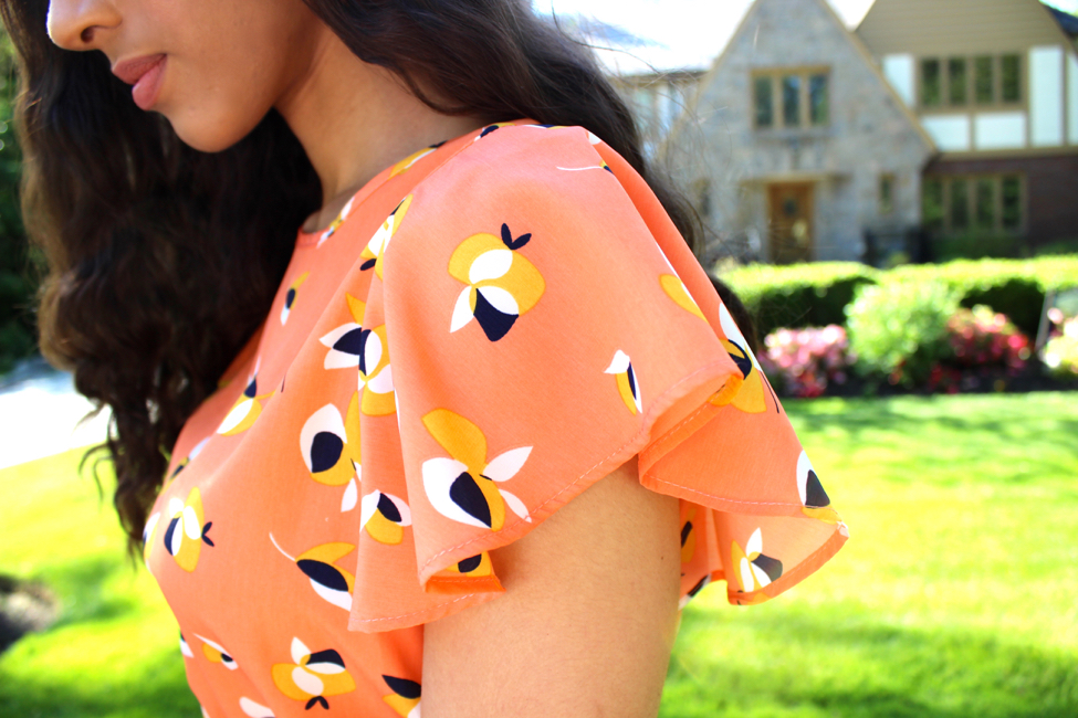 How to Mix Patterns in Fashion (+ Styling Tips and Examples) - College ... Tips For Mixing Patterns And Colors Successfully